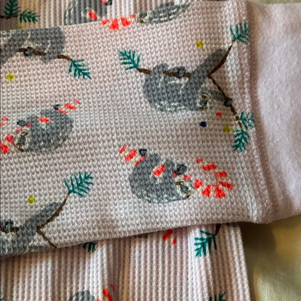 Old Navy Pink Thermal Leggings/pajama pants with sloth & Floral Print